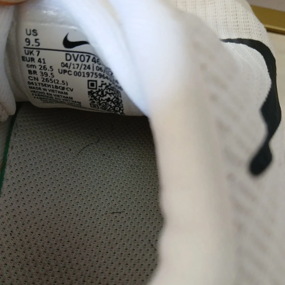 Nike Flex Experience 12 White Pink Sneakers Sz 9.5